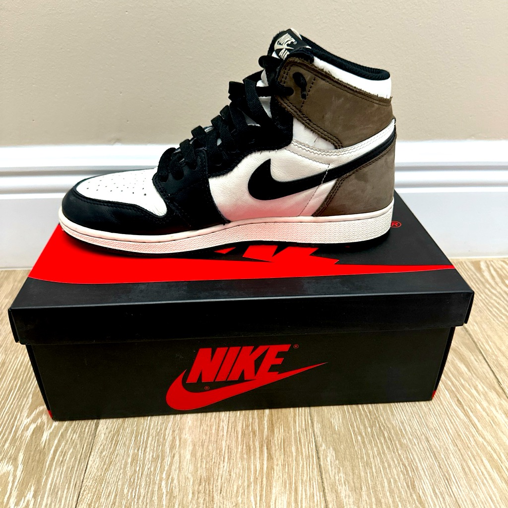 Nike Jordan 1 Dark Mochas